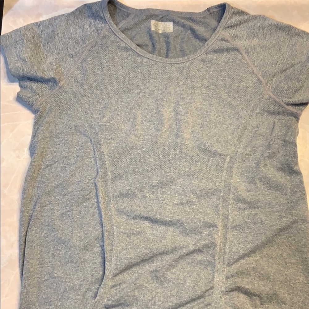 athleta speed light tee shirt sleeve